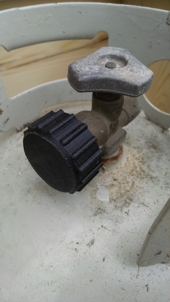 Free 3D file 20 Propane Tank Threaded Cap 🪖・Design to download and 3D